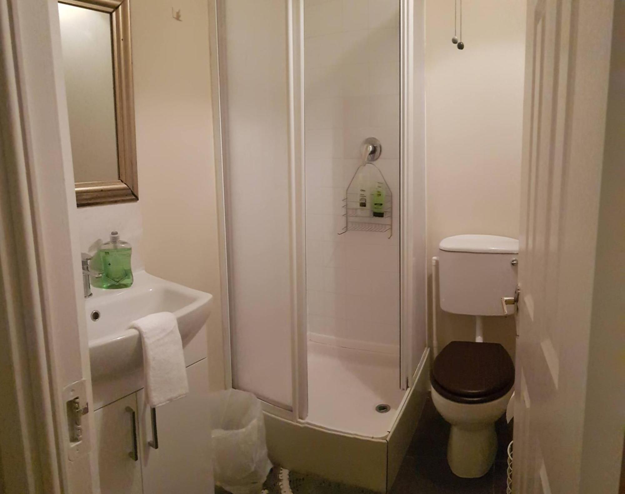 3 Bedroom 3 Bathroom House, Dublin Lucan Exterior foto