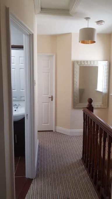 3 Bedroom 3 Bathroom House, Dublin Lucan Exterior foto